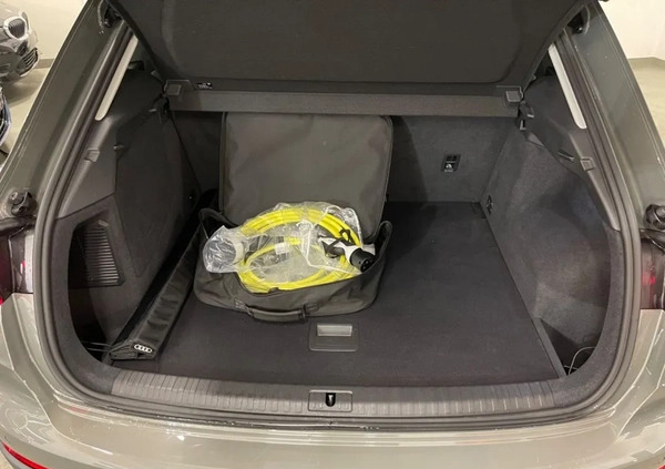 Audi Q3 cena 136900 przebieg: 18760, rok produkcji 2021 z Pasłęk małe 191
